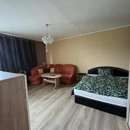 1 Izbovy Utulny Byt Apartamento